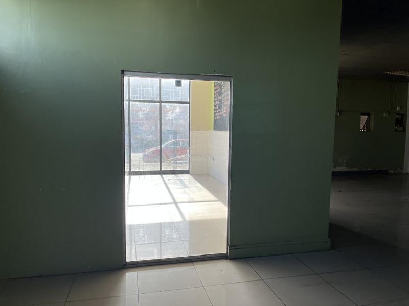 To Let Commercial Property for Rent in Paarden Eiland Western Cape